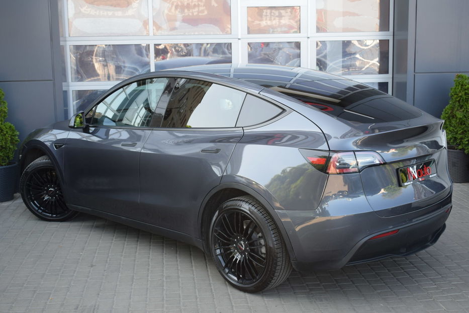 Продам Tesla Model Y 2021 года в Одессе