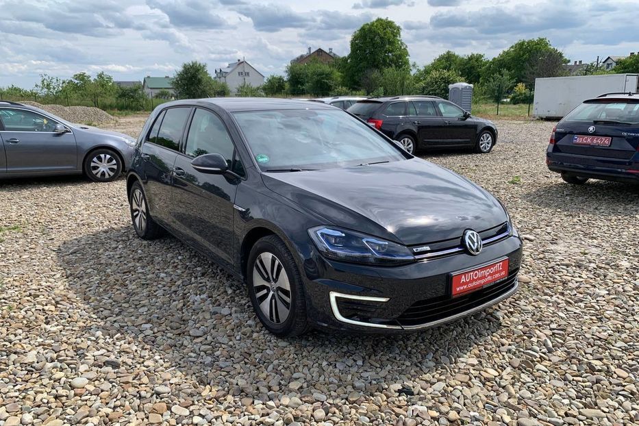 Продам Volkswagen e-Golf 35.8 kWh (136 к.с.) 2019 года в Львове