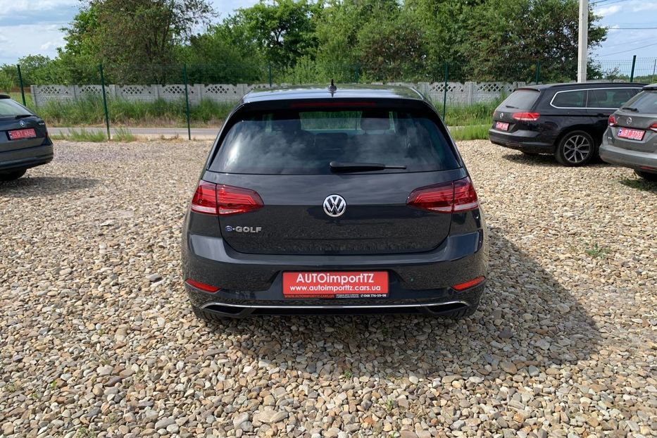 Продам Volkswagen e-Golf 35.8 kWh (136 к.с.) 2019 года в Львове