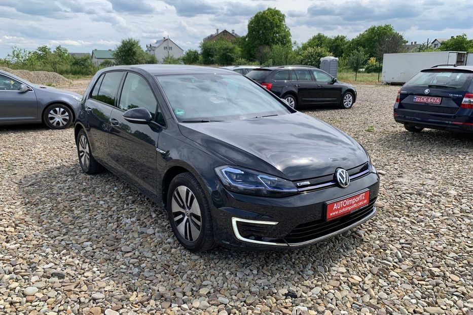 Продам Volkswagen e-Golf 35.8 kWh (136 к.с.) 2019 года в Львове