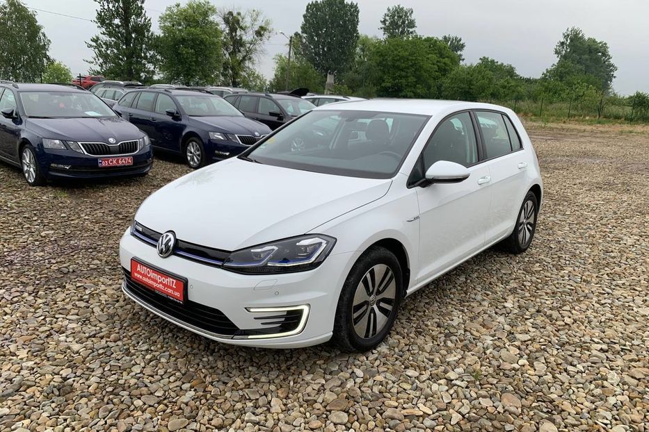 Продам Volkswagen e-Golf 35.8 kWh (136 к.с.) 2019 года в Львове