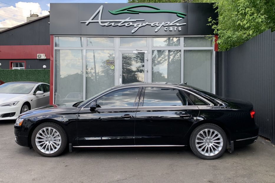 Продам Audi A8 Long Quattro 2015 года в Киеве