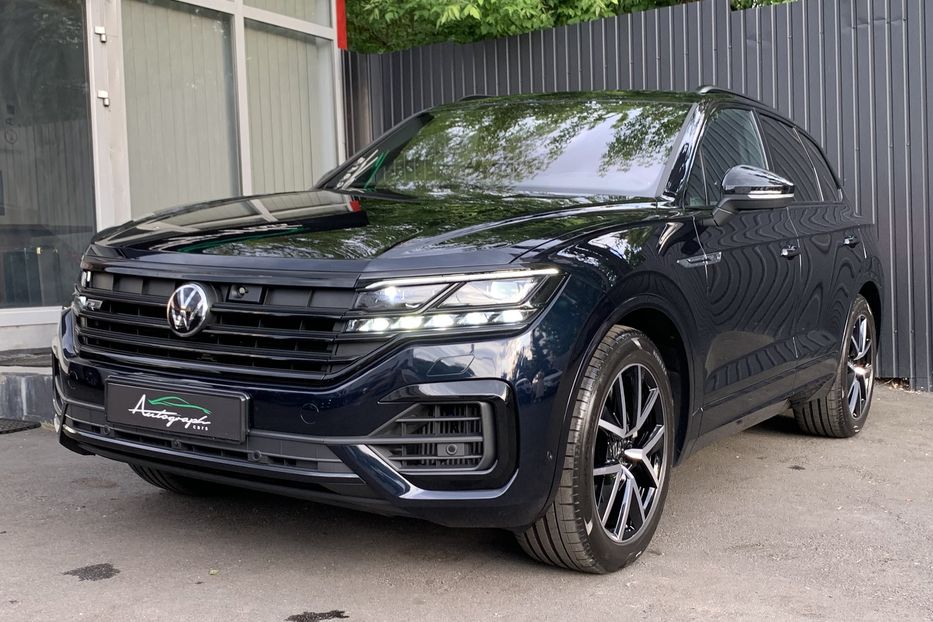 Продам Volkswagen Touareg R-Line 4-motion 2021 года в Киеве