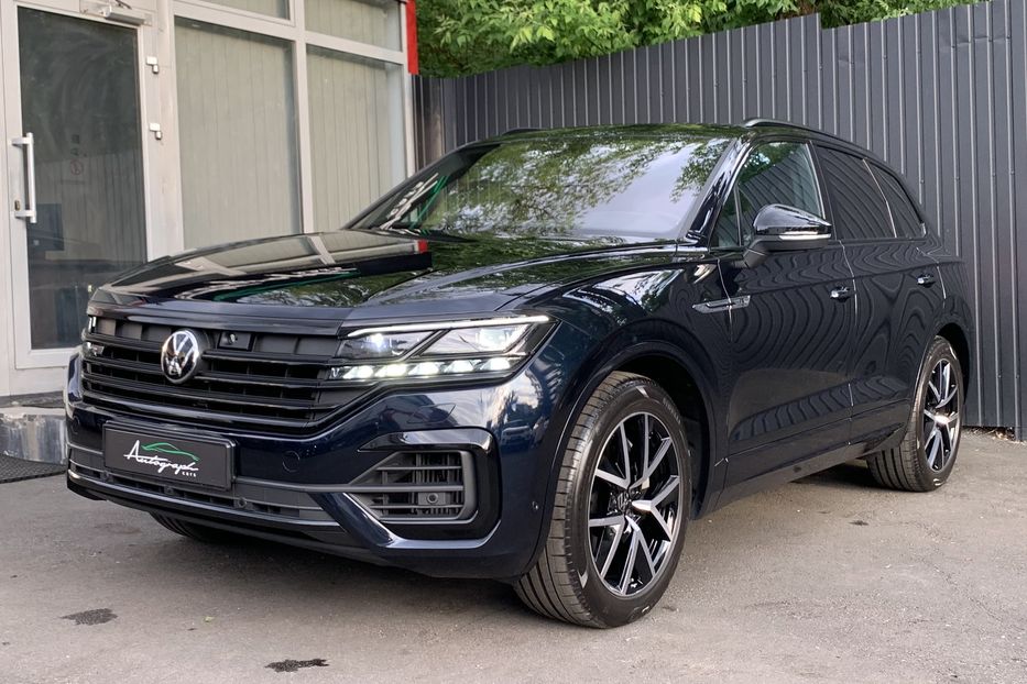 Продам Volkswagen Touareg R-Line 4-motion 2021 года в Киеве