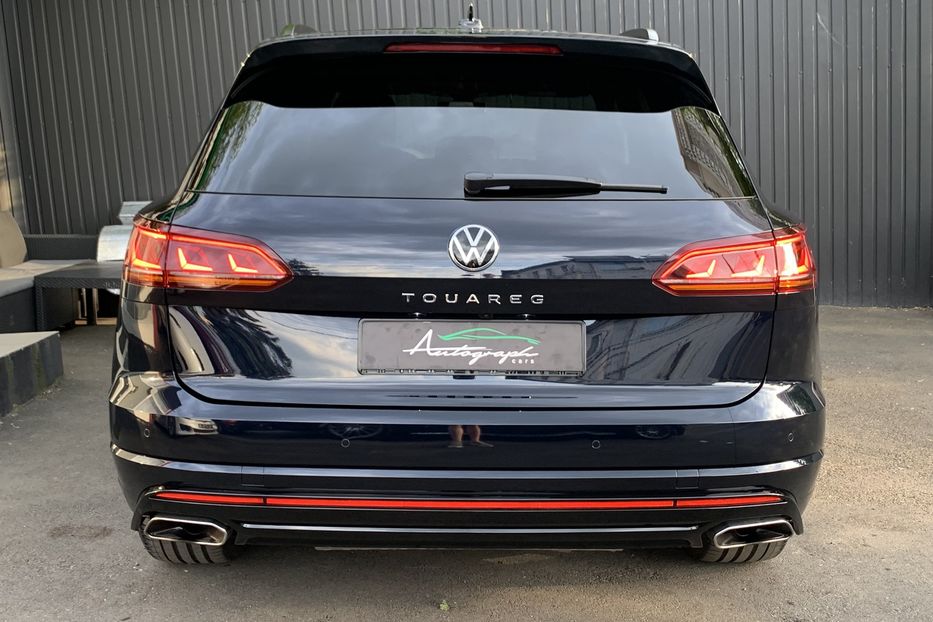 Продам Volkswagen Touareg R-Line 4-motion 2021 года в Киеве