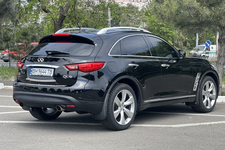 Продам Infiniti QX70 35 2013 года в Одессе