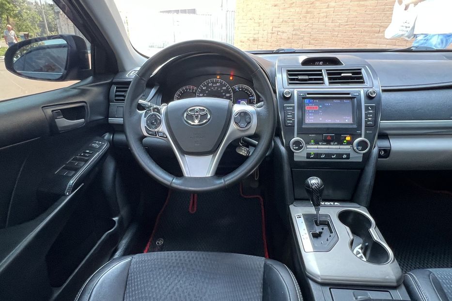 Продам Toyota Camry 2014 года в Одессе