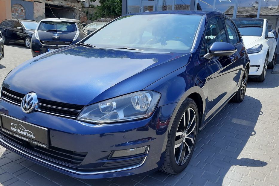 Продам Volkswagen Golf VII 2013 года в Черновцах