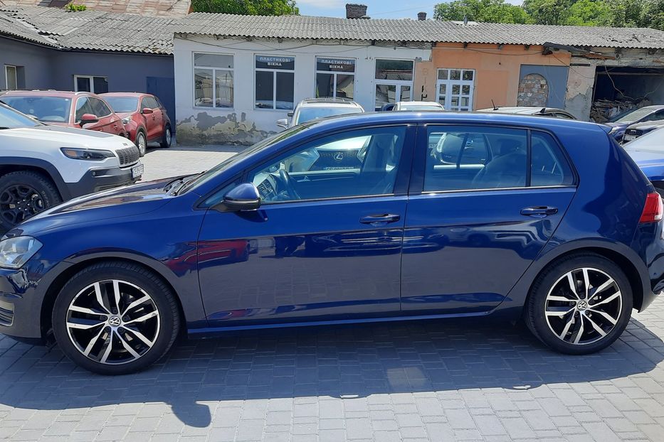 Продам Volkswagen Golf VII 2013 года в Черновцах