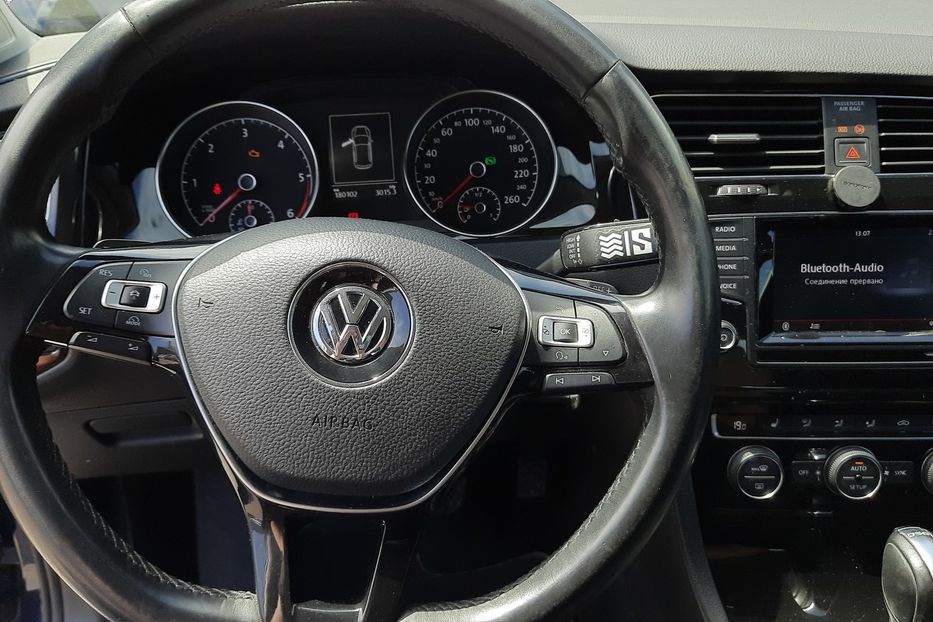 Продам Volkswagen Golf VII 2013 года в Черновцах