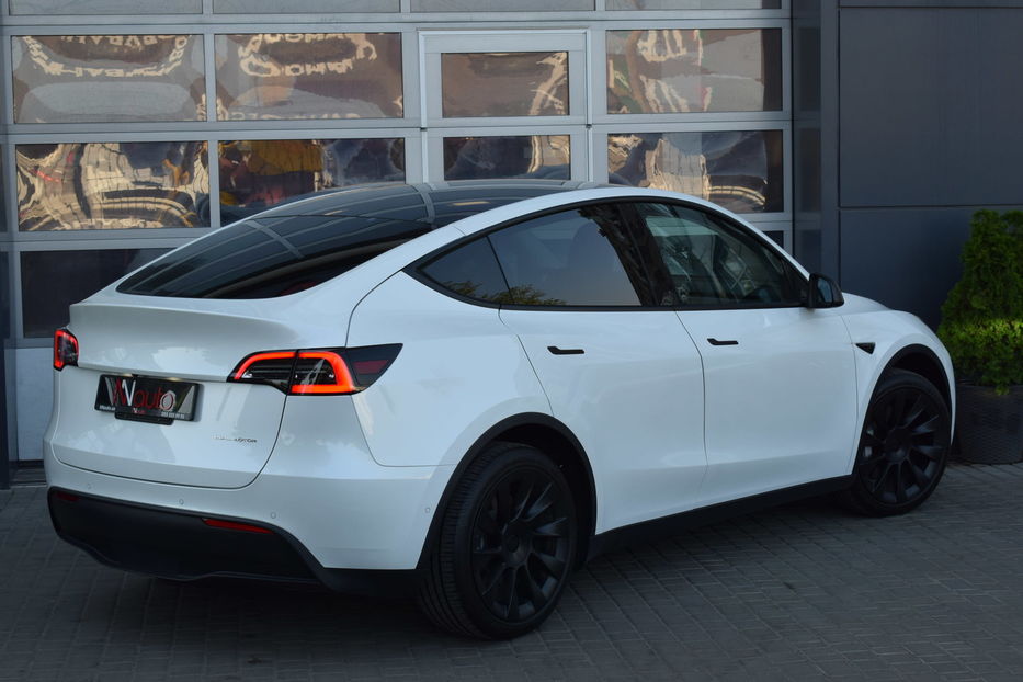 Продам Tesla Model Y 2021 года в Одессе