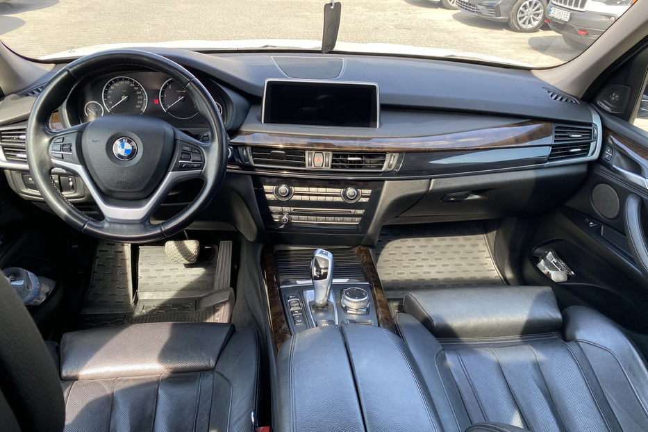 Продам BMW X5 2014 года в Черновцах