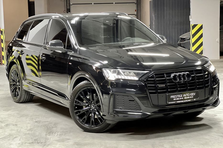 Продам Audi Q7 2021 года в Киеве