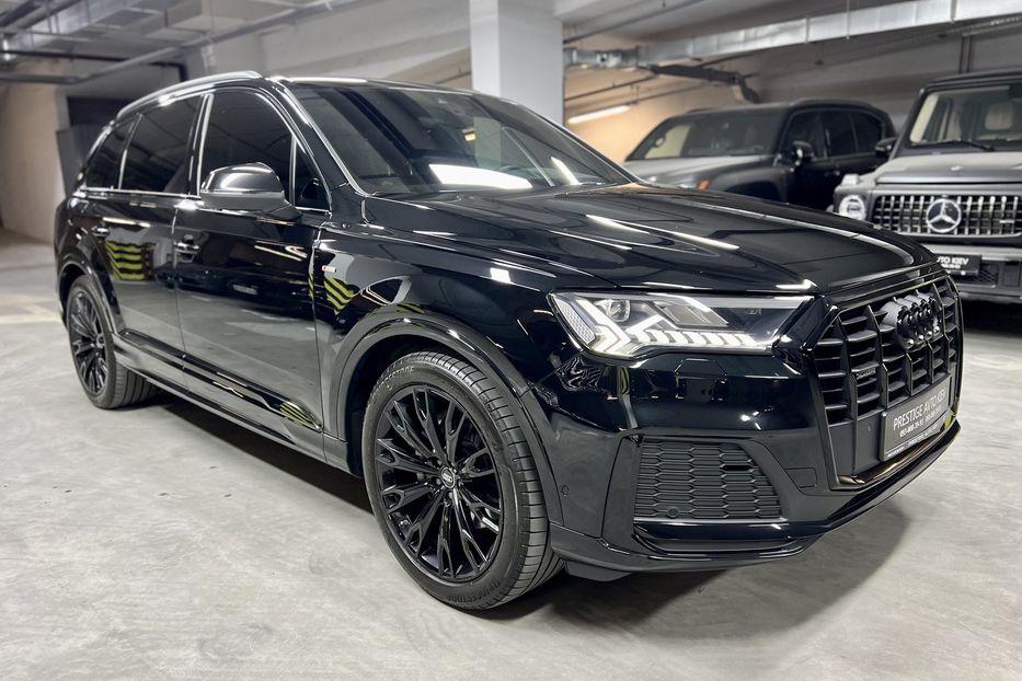 Продам Audi Q7 2021 года в Киеве