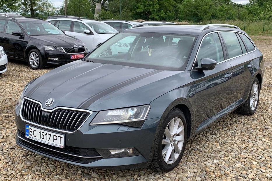 Продам Skoda Superb 2.0 TDI 190 .к.с. 2019 года в Львове