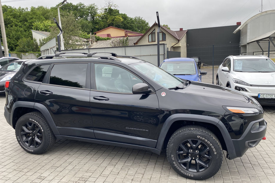 Продам Jeep Cherokee Trailhawk 2014 года в Черновцах