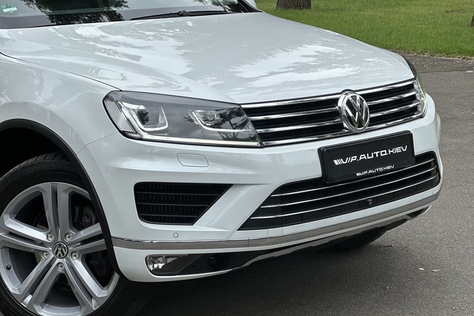 Продам Volkswagen Touareg EXECUTIVE  2018 года в Киеве