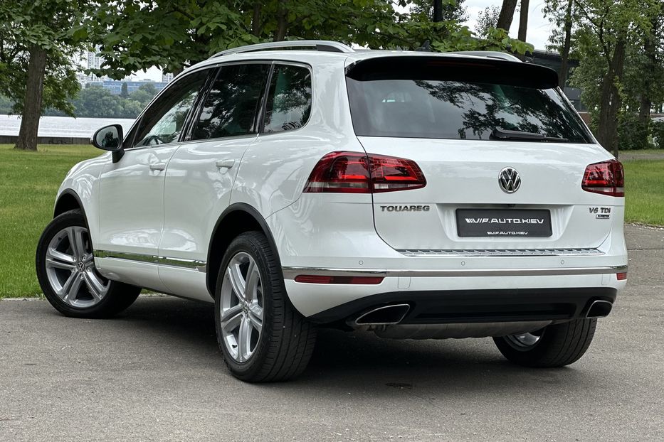 Продам Volkswagen Touareg EXECUTIVE  2018 года в Киеве