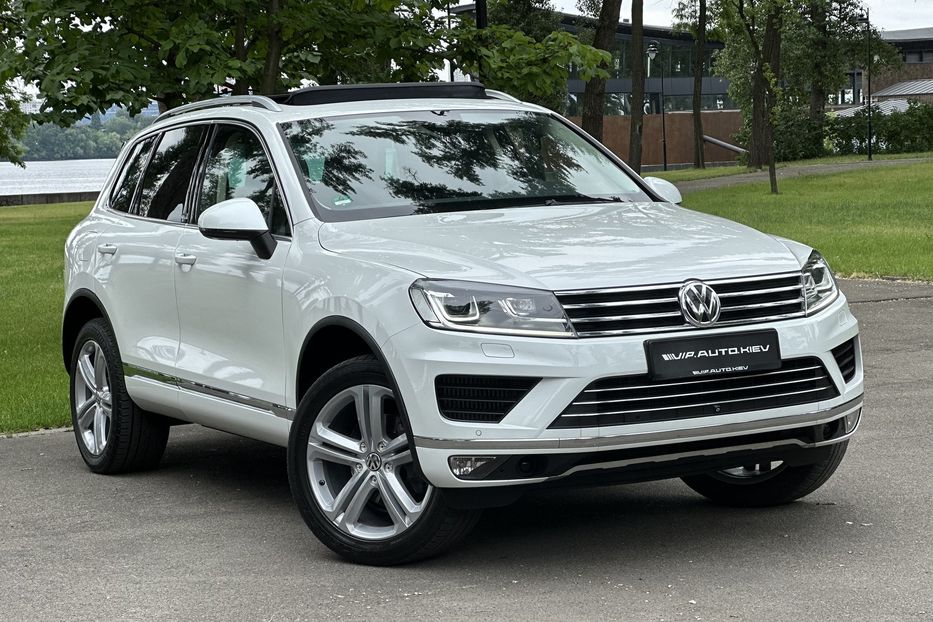 Продам Volkswagen Touareg EXECUTIVE  2018 года в Киеве