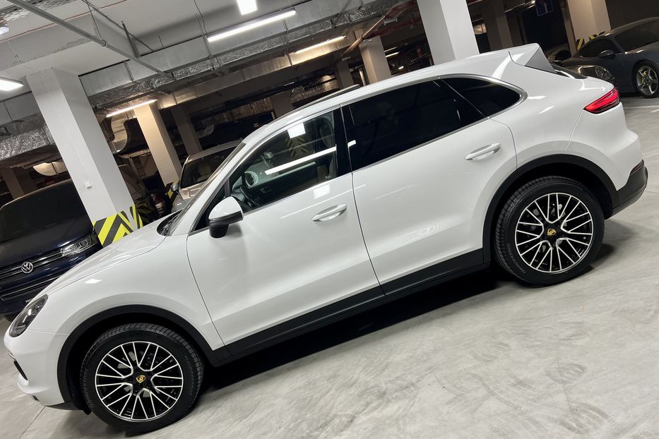 Продам Porsche Cayenne 2018 года в Киеве