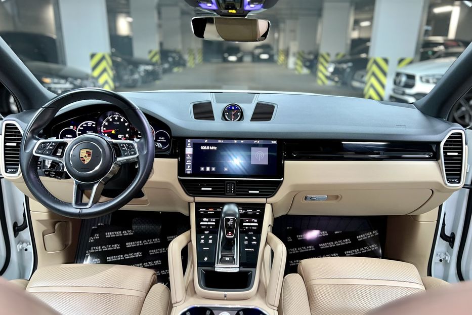 Продам Porsche Cayenne 2018 года в Киеве