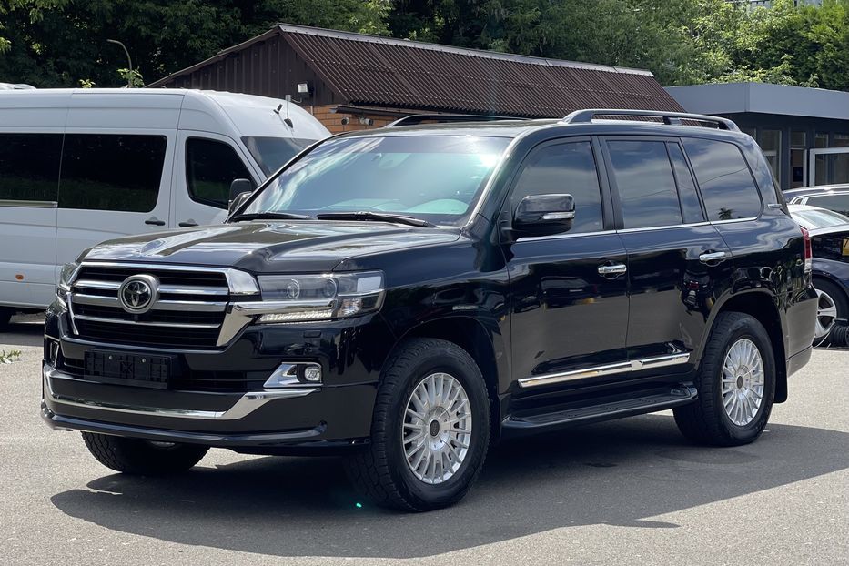 Продам Toyota Land Cruiser 200 Guard VR10 2019 года в Киеве