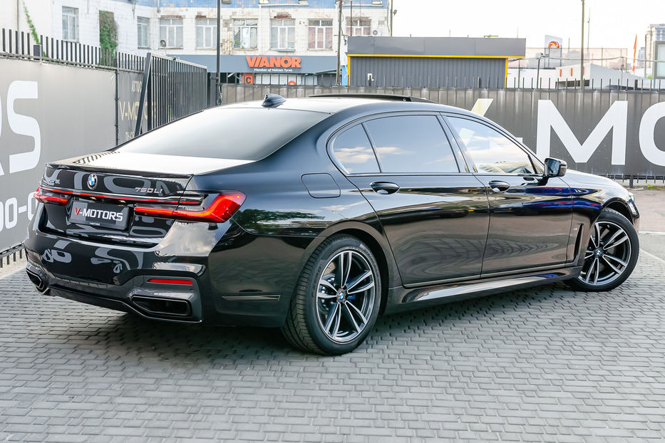 Продам BMW 750 Li Xdrive 2019 года в Киеве