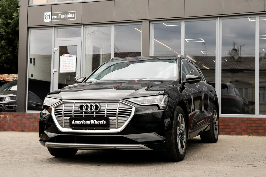 Продам Audi E-Tron 71 kWh 2019 года в Черновцах