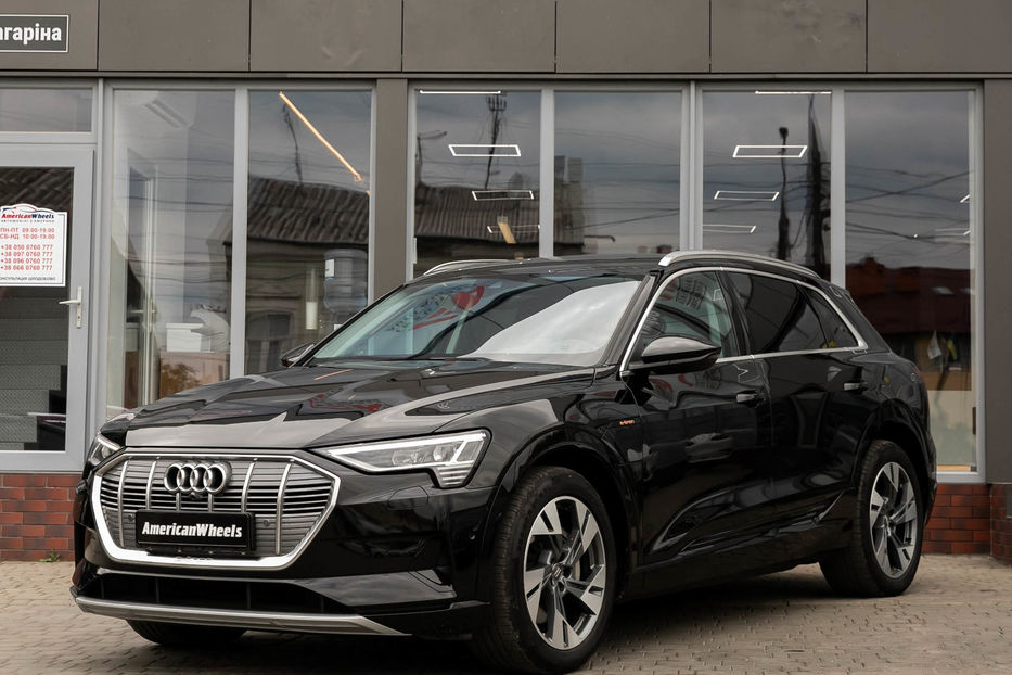 Продам Audi E-Tron 71 kWh 2019 года в Черновцах