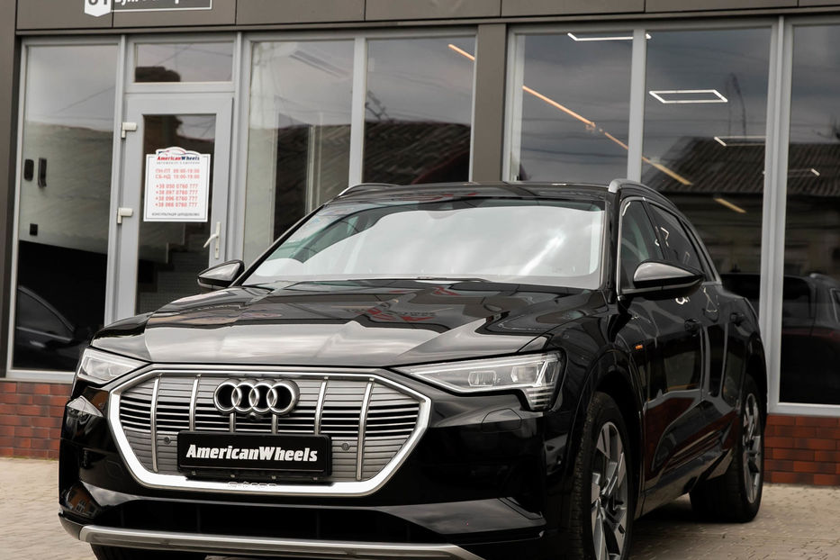 Продам Audi E-Tron 71 kWh 2019 года в Черновцах