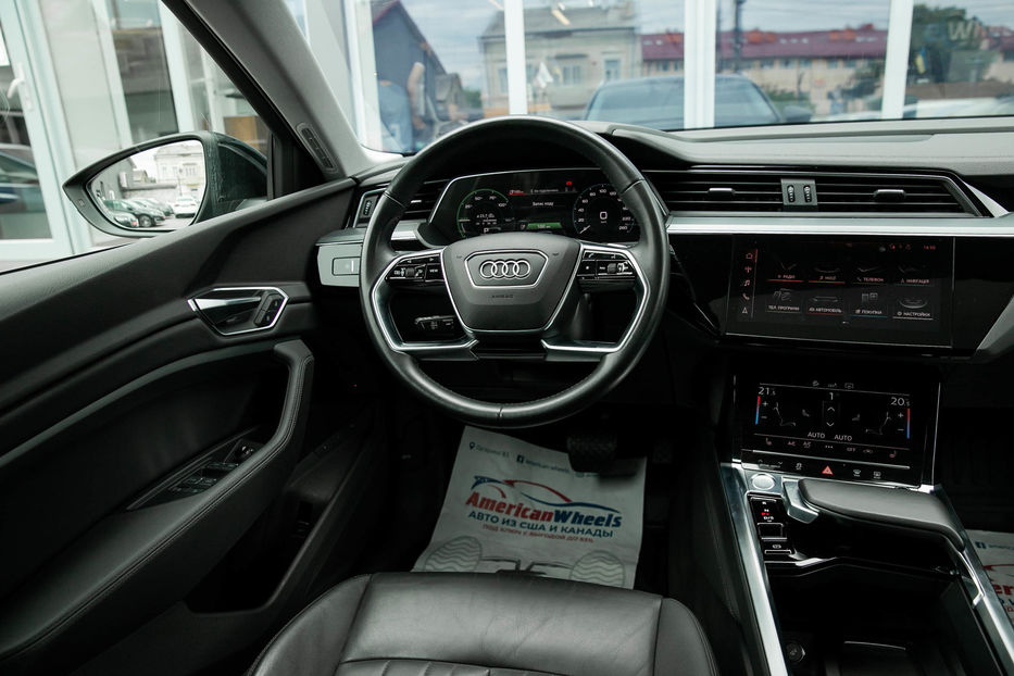 Продам Audi E-Tron 71 kWh 2019 года в Черновцах