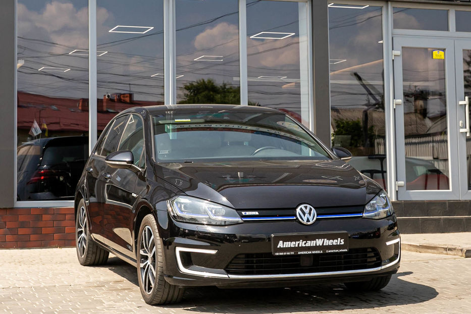 Продам Volkswagen e-Golf 36kWh 2018 года в Черновцах