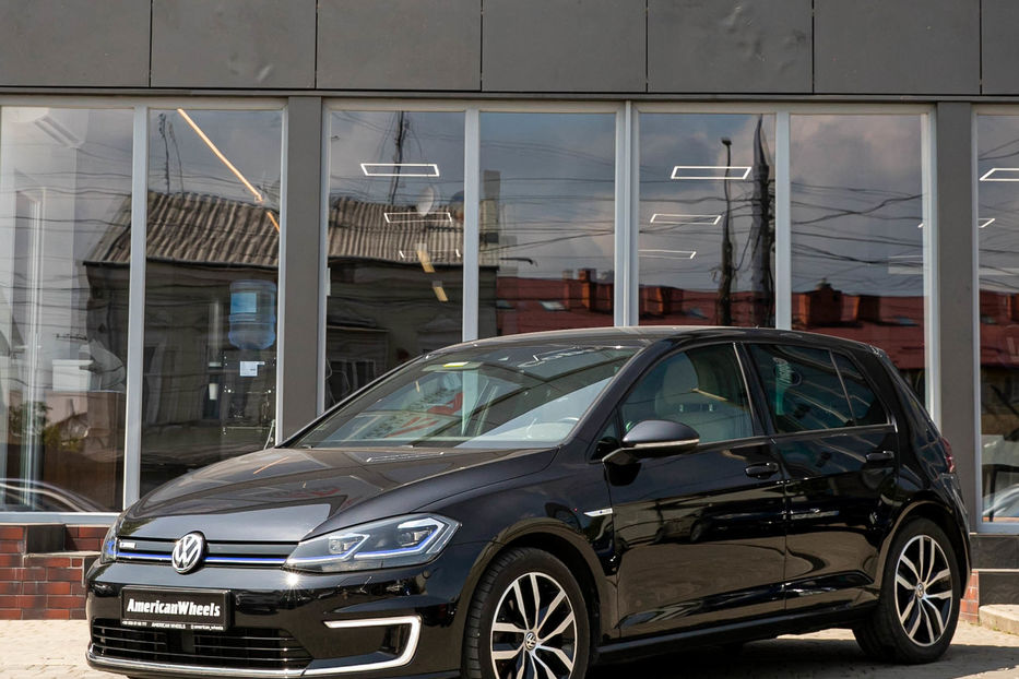 Продам Volkswagen e-Golf 36kWh 2018 года в Черновцах