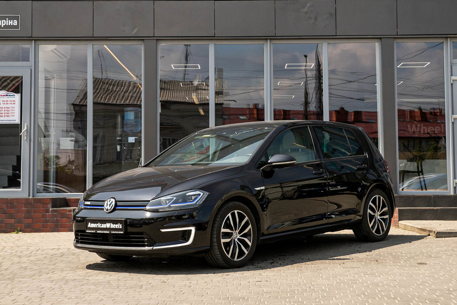 Продам Volkswagen e-Golf 36kWh 2018 года в Черновцах