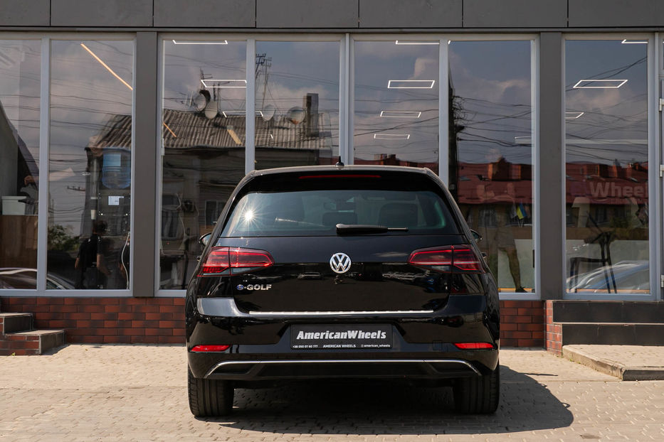 Продам Volkswagen e-Golf 36kWh 2018 года в Черновцах