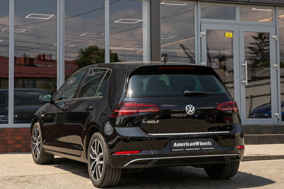 Продам Volkswagen e-Golf 36kWh 2018 года в Черновцах