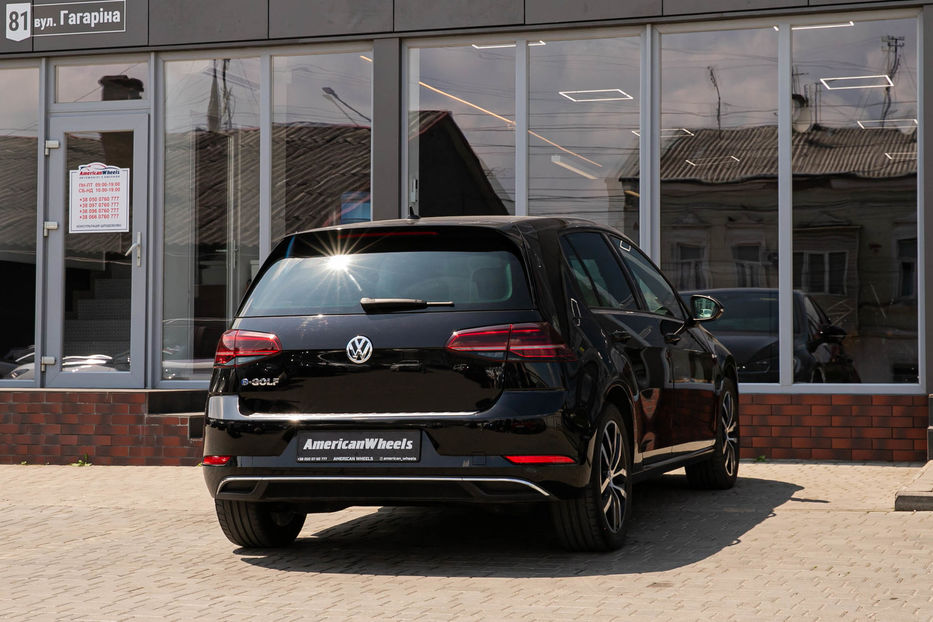 Продам Volkswagen e-Golf 36kWh 2018 года в Черновцах