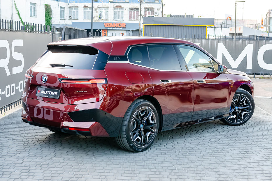 Продам BMW iX 50 Xdrive 2021 года в Киеве