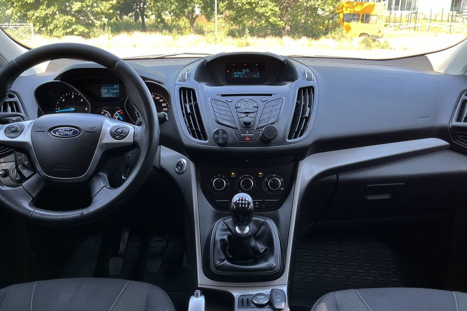 Продам Ford Kuga TDI Oficial 2015 года в Николаеве
