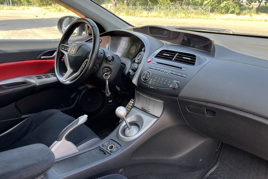 Продам Honda Civic 5D 2008 года в Николаеве