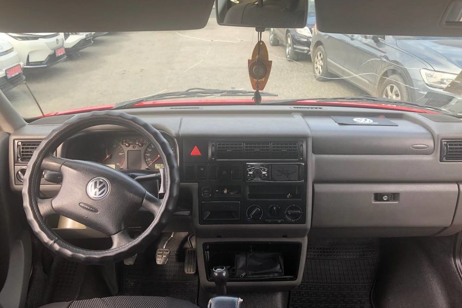 Продам Volkswagen Caravella 2002 года в Черновцах