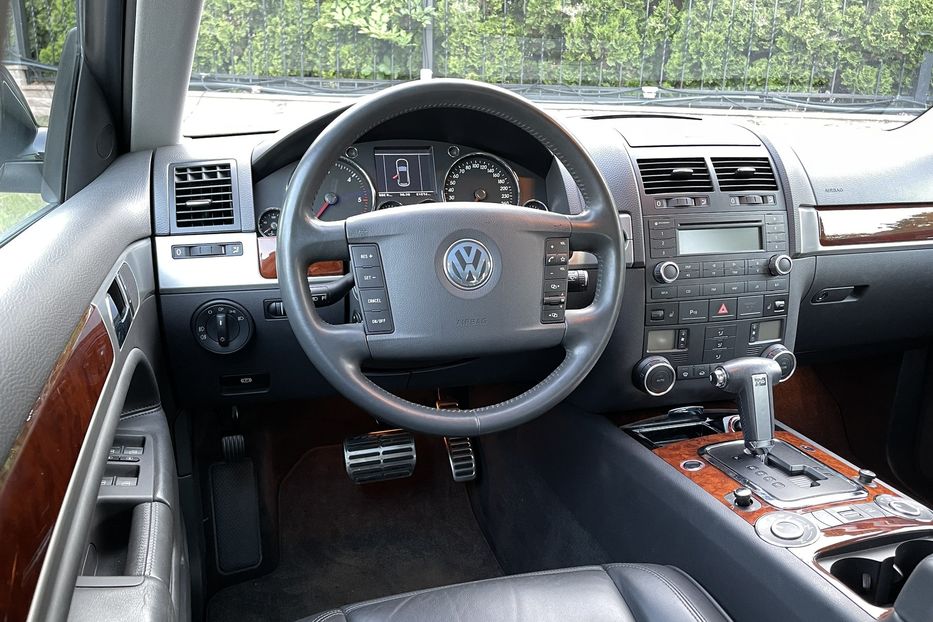 Продам Volkswagen Touareg 5.0 V10 TDI 2006 года в Киеве