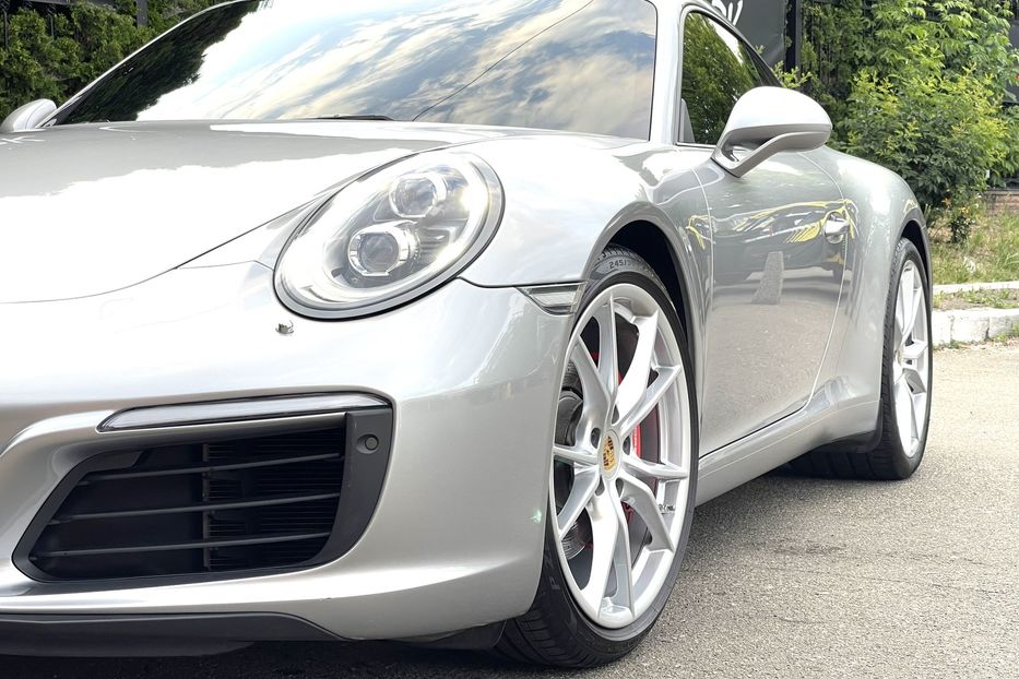 Продам Porsche 911 Carrera S 2017 года в Киеве