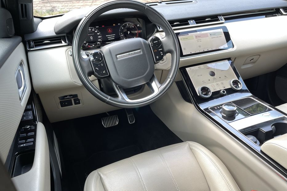 Продам Land Rover Velar TDI R-dynamic  2017 года в Киеве