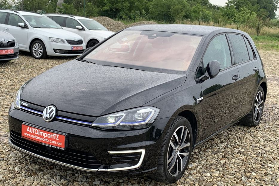 Продам Volkswagen e-Golf 35.8 kWh 136 к.с. 2020 года в Львове