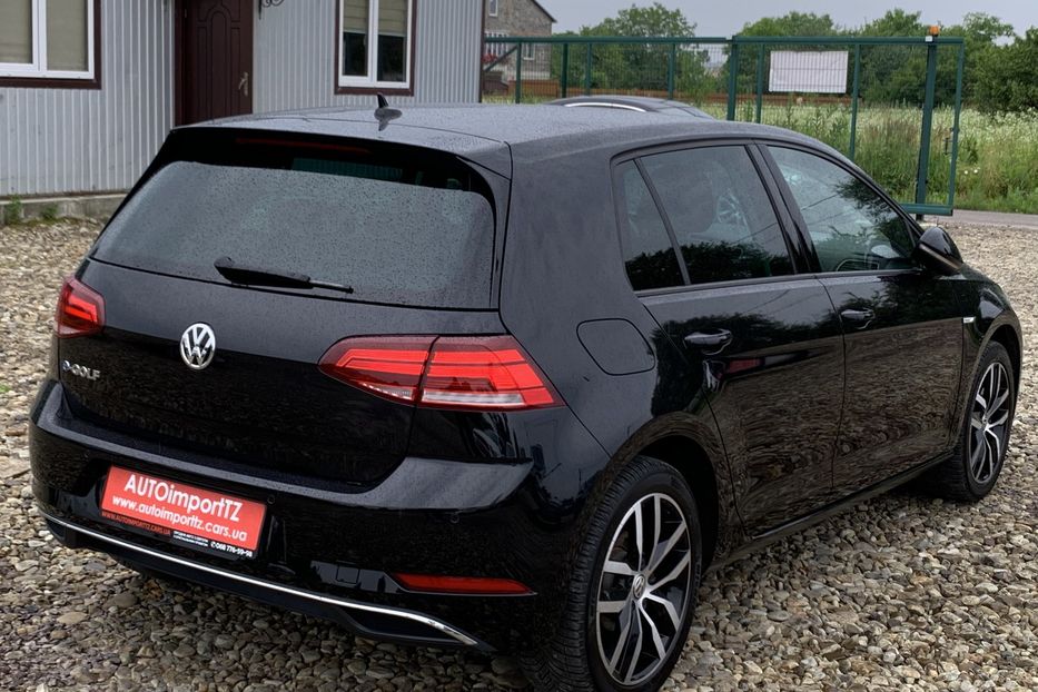 Продам Volkswagen e-Golf 35.8 kWh 136 к.с. 2020 года в Львове