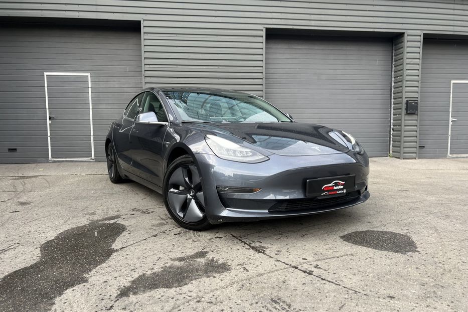 Продам Tesla Model 3 Standard Range 60 kWh 2019 года в Киеве