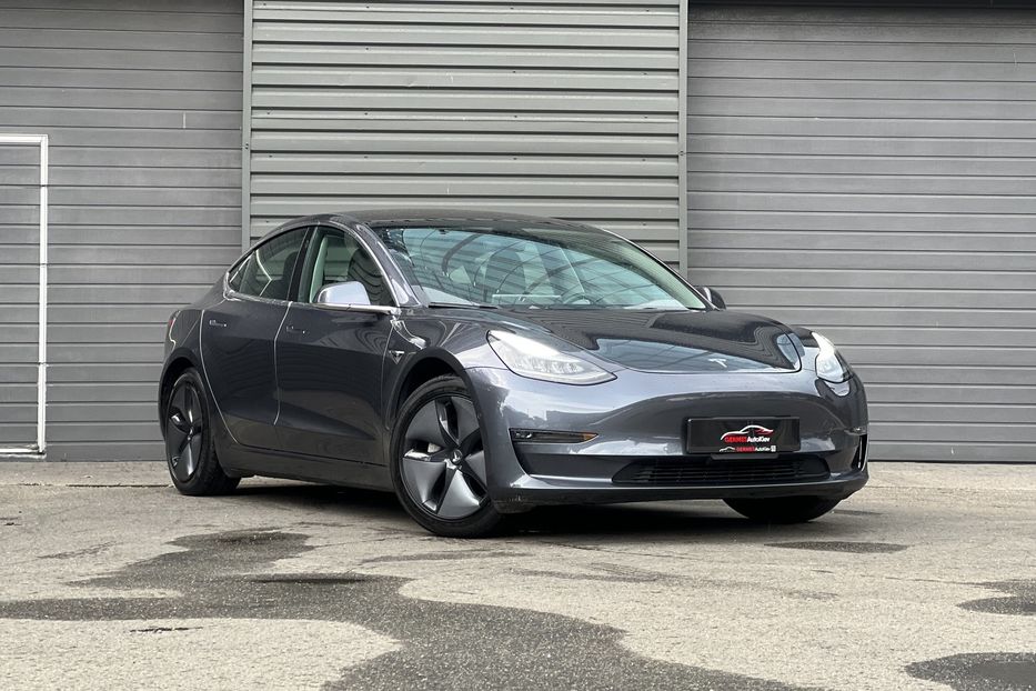 Продам Tesla Model 3 Standard Range 60 kWh 2019 года в Киеве