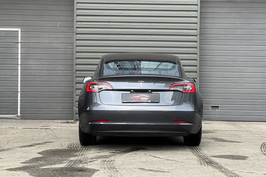 Продам Tesla Model 3 Standard Range 60 kWh 2019 года в Киеве