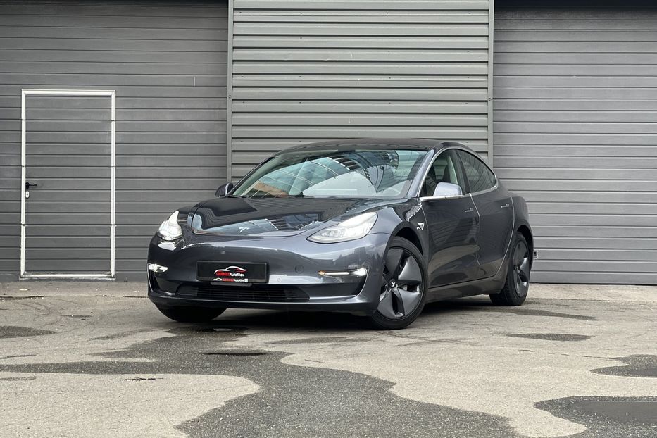 Продам Tesla Model 3 Standard Range 60 kWh 2019 года в Киеве